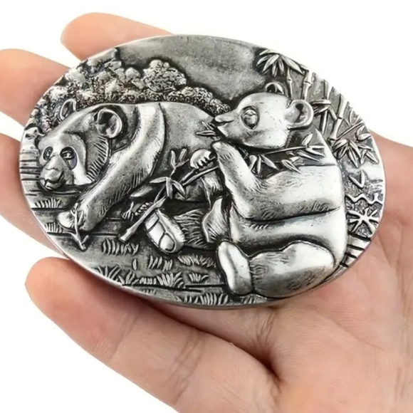 New silver Panda belt buckle - Picture 2 of 4